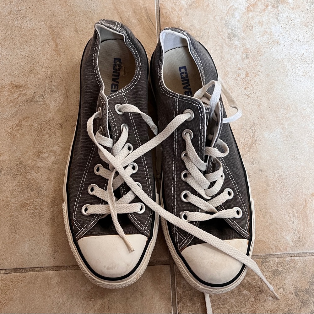 Converse size 7.5